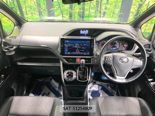Toyota VOXY 2019-04 321581-1