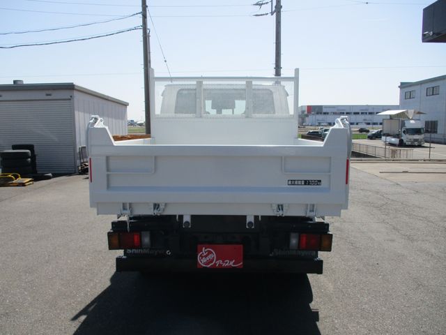 Isuzu ELF TRUCK 2013-02 987-12
