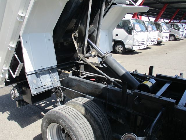 Isuzu ELF TRUCK 2013-02 987-7