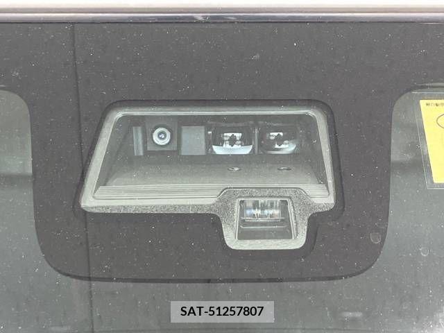 Suzuki SPACIA 2019-10 384434-3