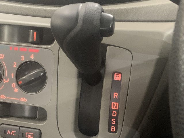 Toyota PIXIS EPOCH 2013-06 180643-19