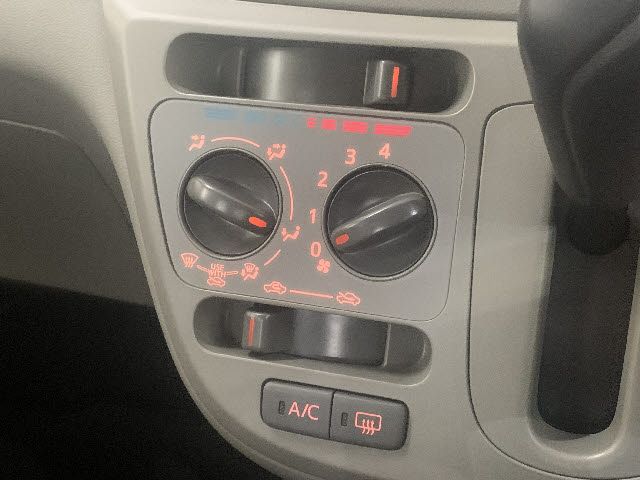 Toyota PIXIS EPOCH 2013-06 180643-14