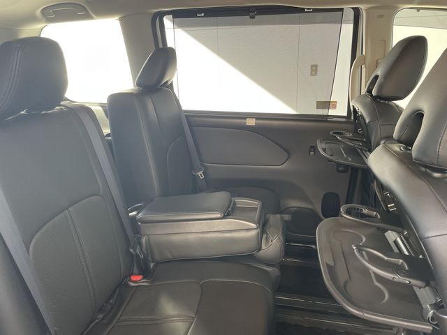 Nissan SERENA 2019-05 183097-24
