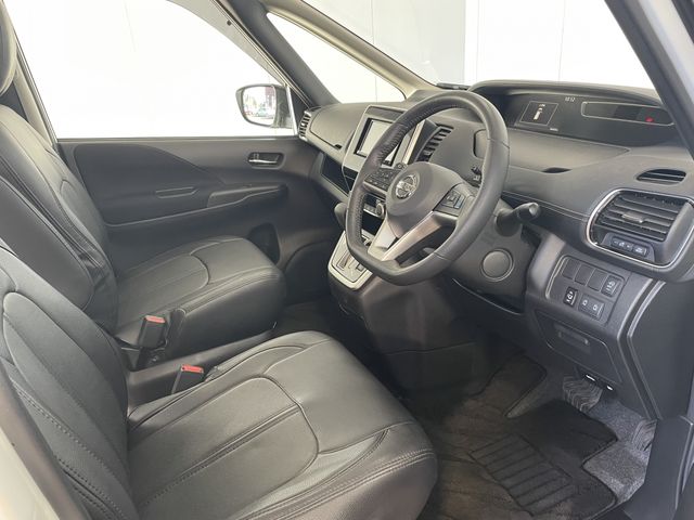 Nissan SERENA 2019-05 183097-8