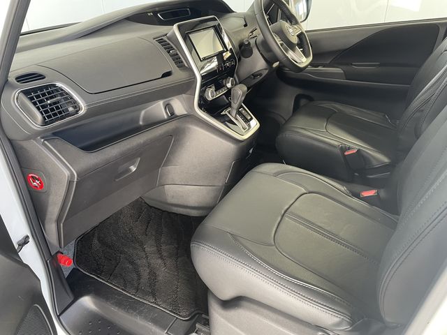 Nissan SERENA 2019-05 183097-19