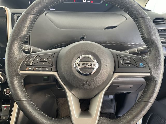 Nissan SERENA 2019-05 183097-12