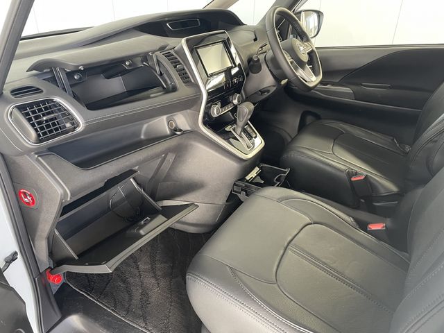 Nissan SERENA 2019-05 183097-20