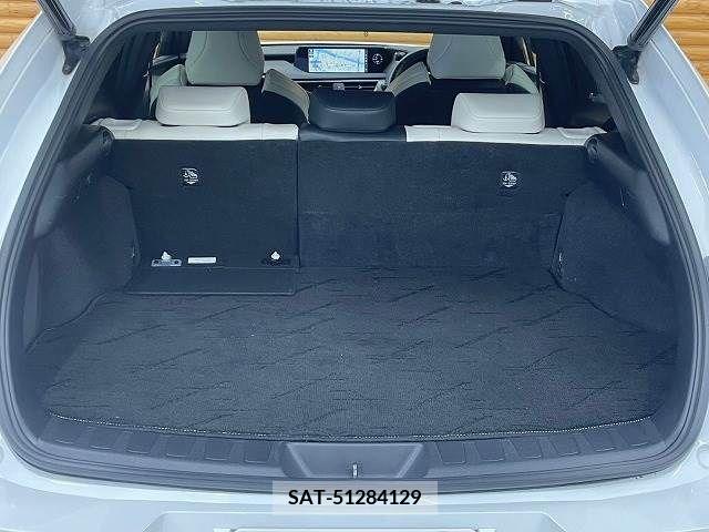 Lexus UX 2019-04 354100-19