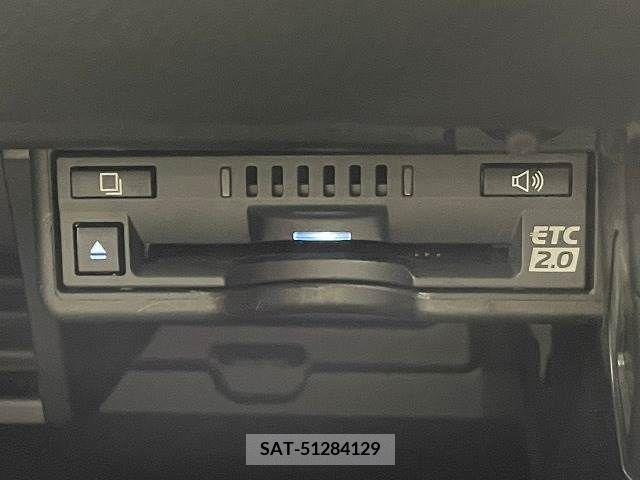 Lexus UX 2019-04 354100-15