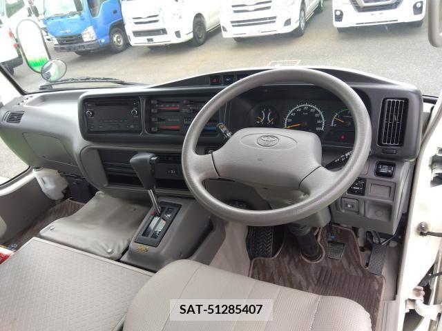 Toyota COASTER 2016-08 253016-4