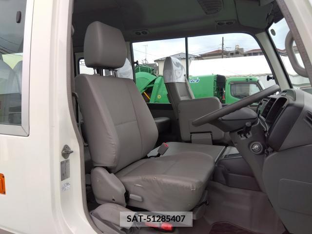 Toyota COASTER 2016-08 253016-3