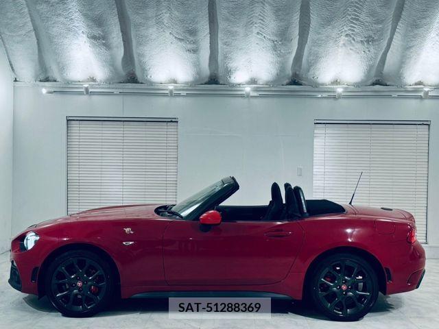 Abarth 124 Spider 2017-07 395475-11