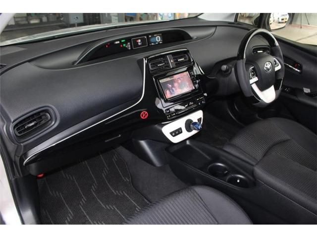 Toyota PRIUS 2016-07 23591-6