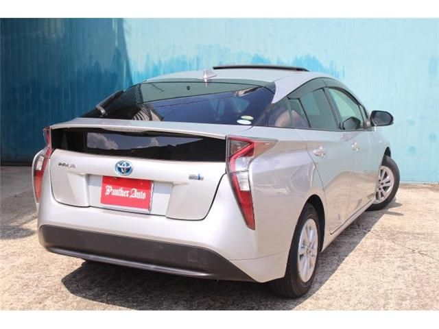 Toyota PRIUS 2016-07 23591-2