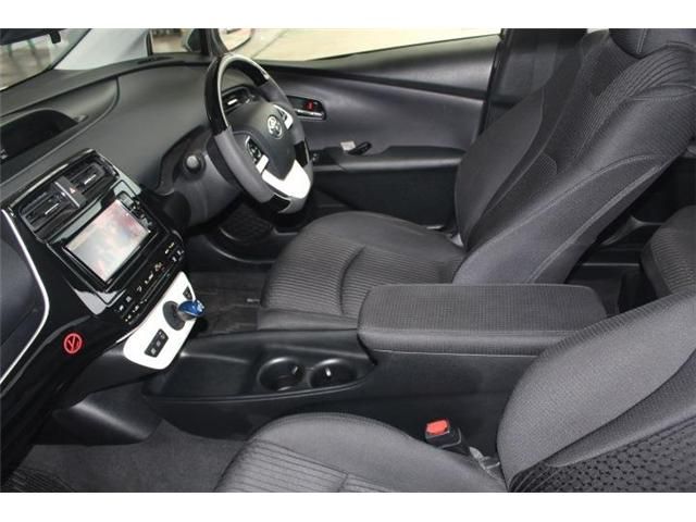 Toyota PRIUS 2016-07 23591-1