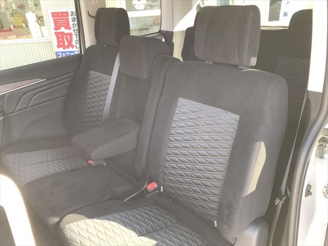 Mitsubishi DELICA D5 2019-03 180659-13