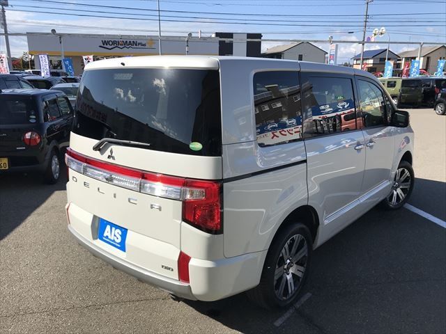 Mitsubishi DELICA D5 2019-03 180659-2