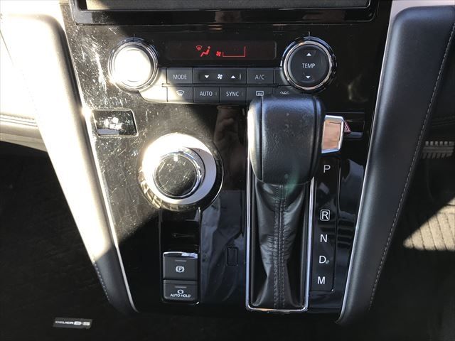 Mitsubishi DELICA D5 2019-03 180659-17