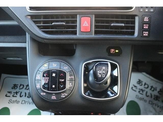 Toyota VOXY HYBRID 2016-05 193936-14
