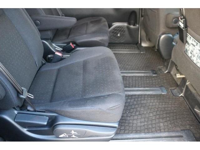 Toyota VOXY HYBRID 2016-05 193936-12