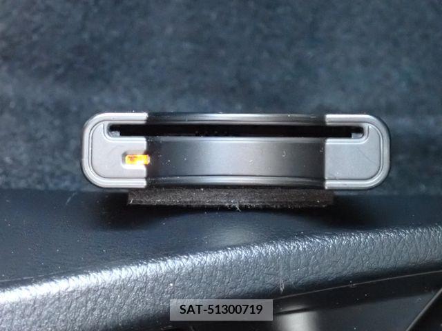 Toyota VITZ HYBRID 2019-05 374828-6