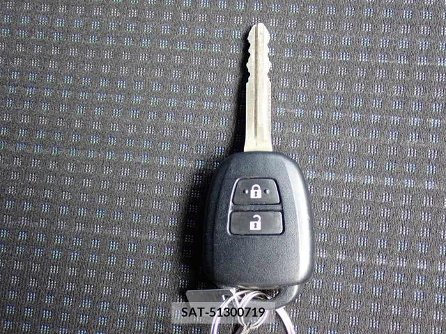 Toyota VITZ HYBRID 2019-05 374828-20
