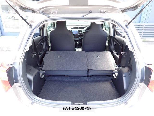 Toyota VITZ HYBRID 2019-05 374828-18