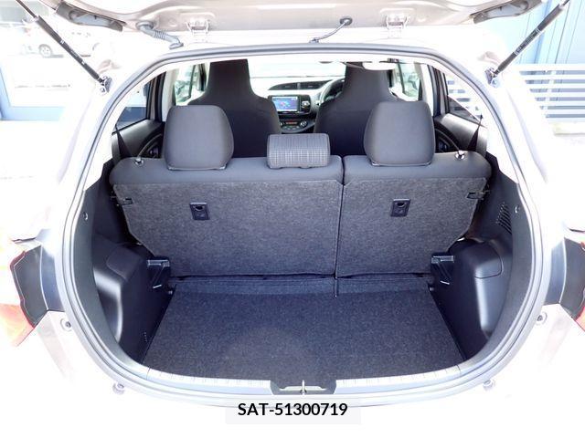 Toyota VITZ HYBRID 2019-05 374828-17