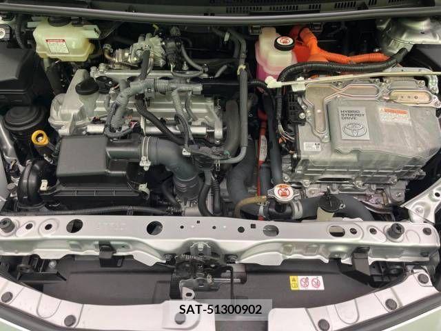 Toyota AQUA 2019-06 210661-18