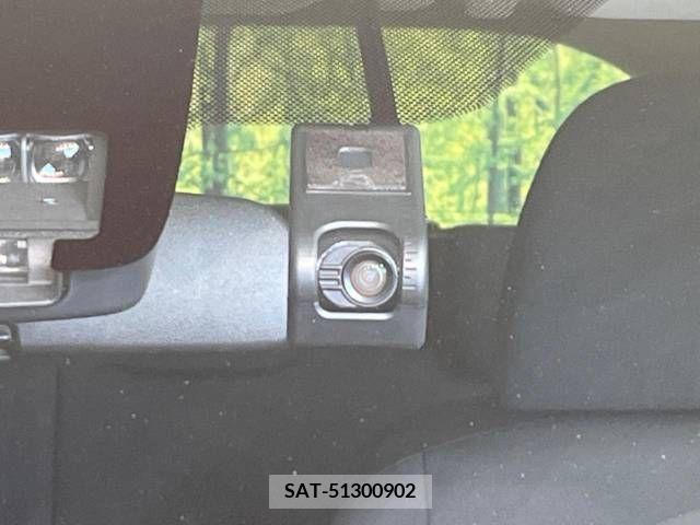 Toyota AQUA 2019-06 210661-5