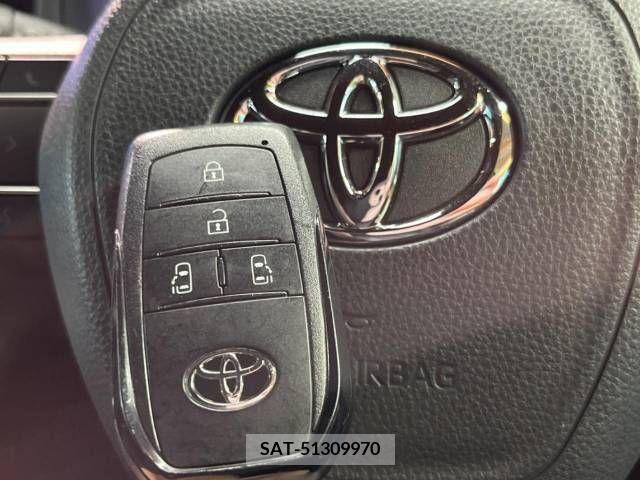 Toyota VOXY 2023-04 394937-9