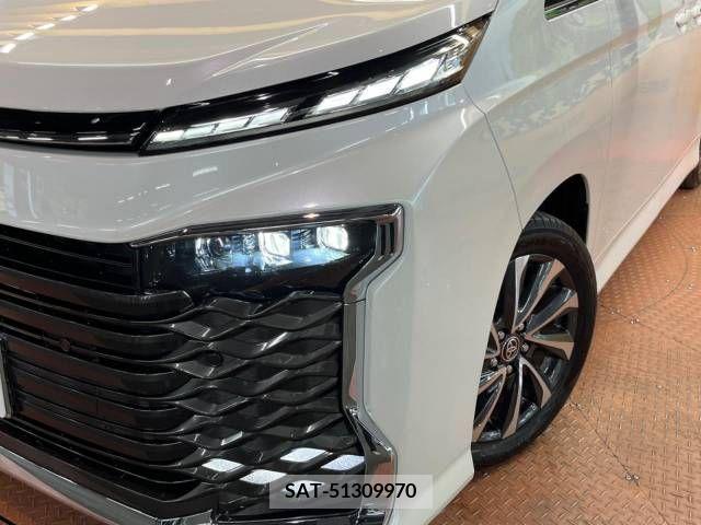 Toyota VOXY 2023-04 394937-14