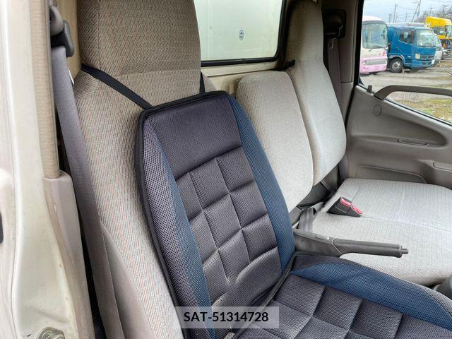 Hino DUTRO 2003-03 387162-13