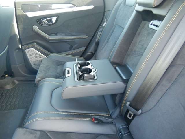 Lamborghini URUS 2018-10 193014-27
