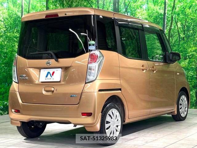 Nissan DAYZ 2014-02 390384-17