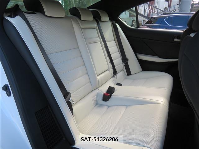 Lexus IS 2021-07 353946-10