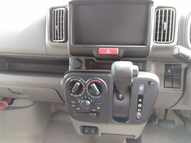 Nissan CLIPPER 2023-01 189374-8