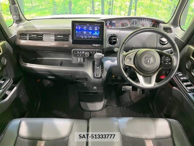 Honda N BOX CUSTOM 2019-03 210243-1