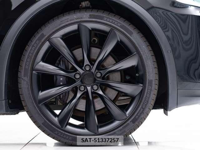 Tesla MODEL X 2019-03 205119-2
