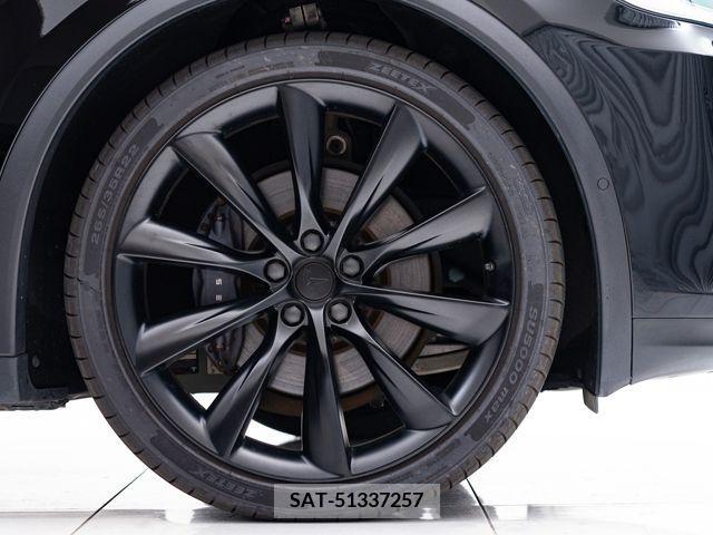 Tesla MODEL X 2019-03 205119-1