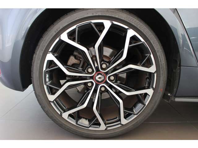 Renault MEGANE 2021-06 11144-16