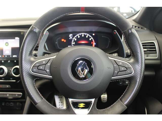 Renault MEGANE 2021-06 11144-9