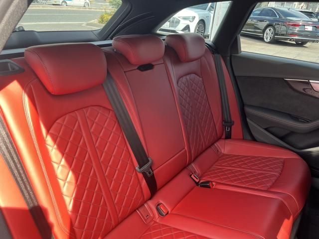 Audi S4 2019-03 20417-16