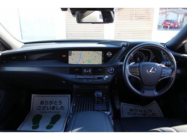 Lexus LS 2018-02 183506-14