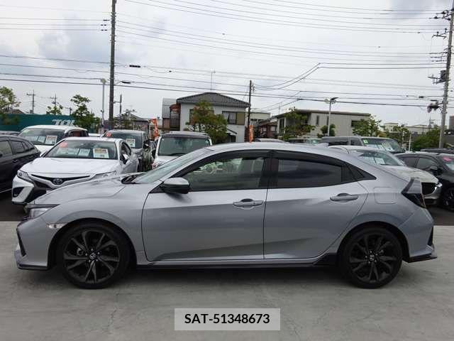 Honda CIVIC 2018-11 330674-9
