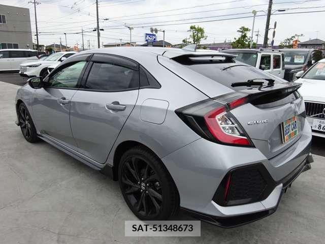 Honda CIVIC 2018-11 330674-2