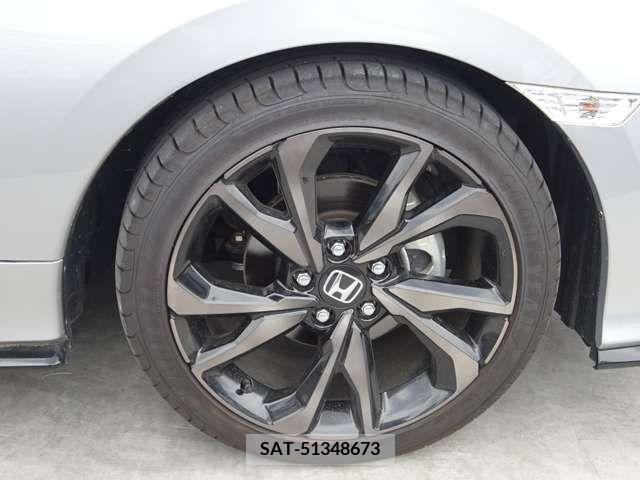 Honda CIVIC 2018-11 330674-14