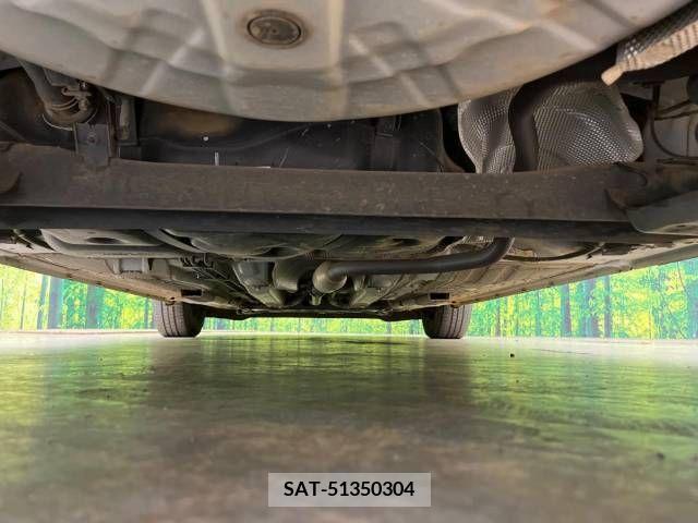 Nissan NOTE 2018-02 279944-19