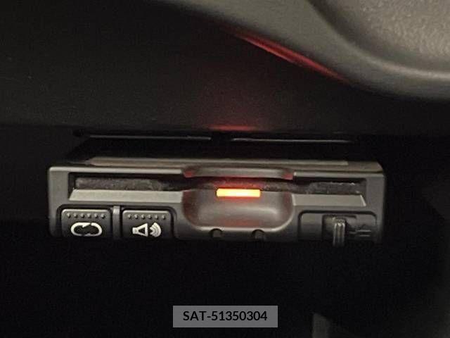 Nissan NOTE 2018-02 279944-6