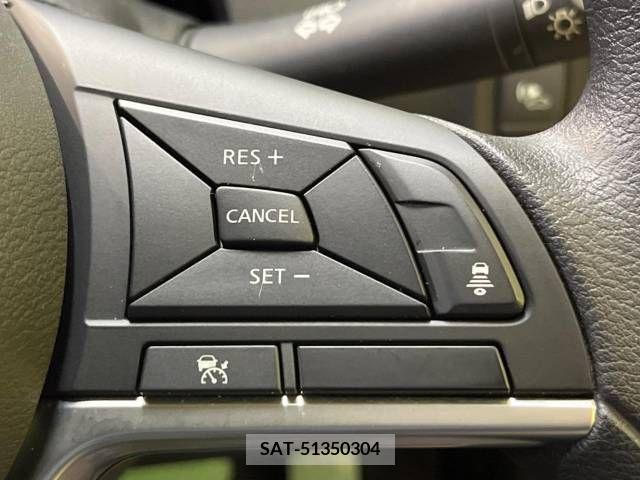Nissan NOTE 2018-02 279944-5
